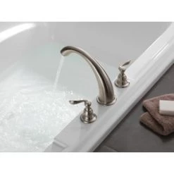 Delta Windemere Deck Mounted Roman Tub Filler Trim - Less Rough In Valve -Delta Sales Store delta bt2796 running tub filler in brilliance stainless 1626